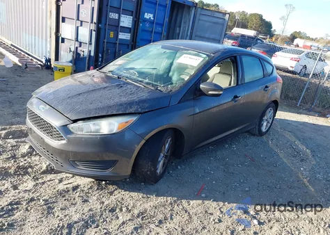 2015 Ford Focus Se z USA, uszkodzony, nr VIN 1FADP3K20FL208907
